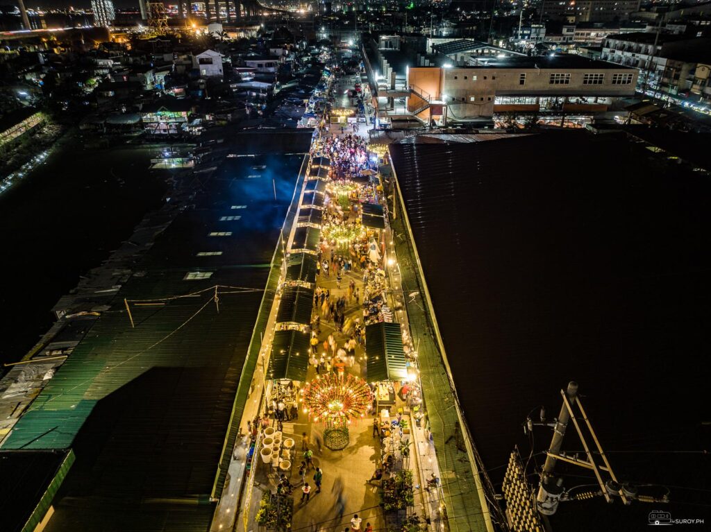 Talan-awon sa Carbon Market area sa gabii gikan sa taas